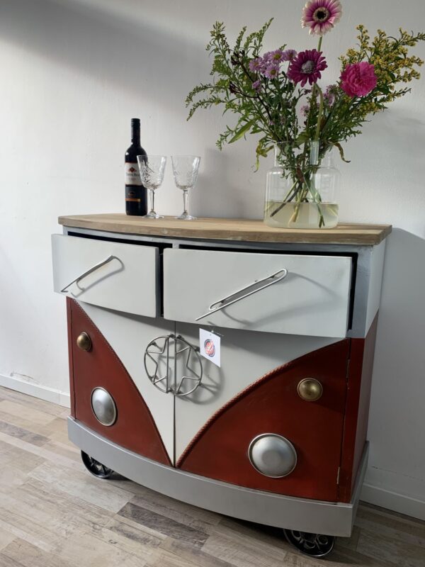 Uniek dressoir / Kast in Retro Bus Look. - Afbeelding 3