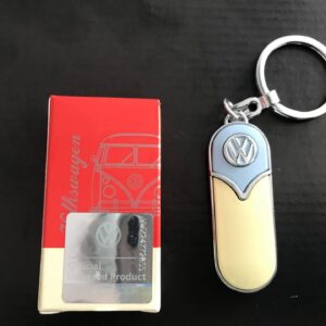 Metalen sleutelhanger bus in blauw / beige